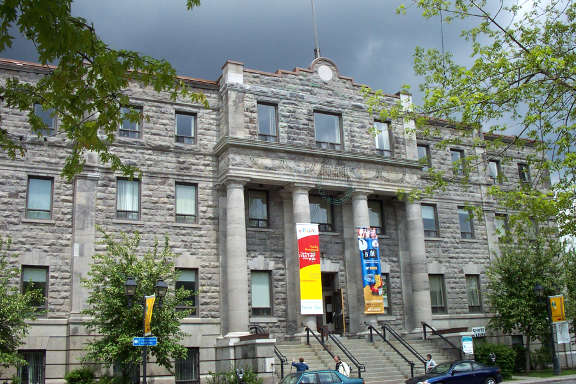 L'ancien palais de justice de St-Jérôme en 2003